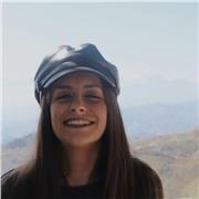 Divertida y muy sociable con los niños pequeños